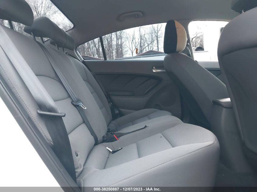 2017 KIA FORTE LX - 3KPFK4A76HE082567
