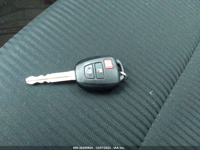 2014 TOYOTA RAV4 XLE - 2T3RFREV8EW215532