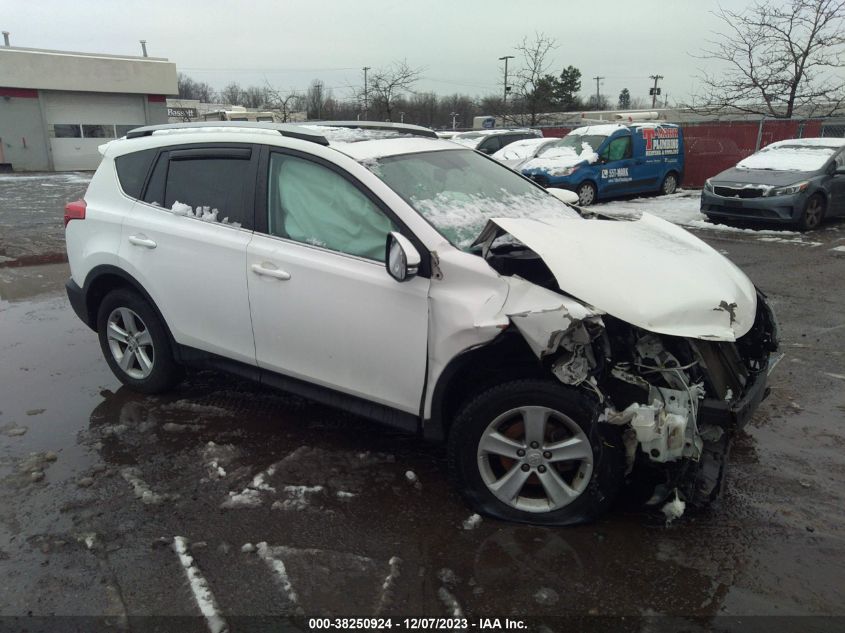 2014 TOYOTA RAV4 XLE - 2T3RFREV8EW215532