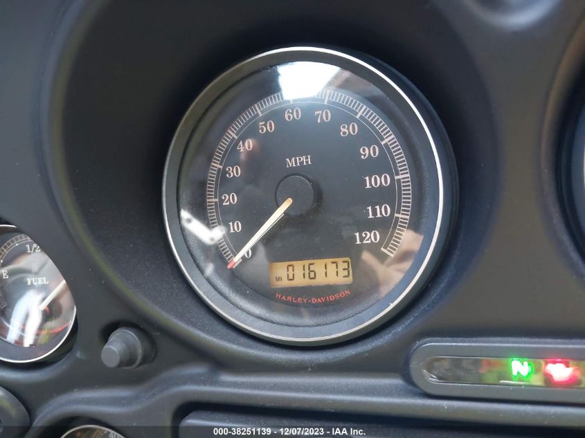 2007 HARLEY-DAVIDSON FLHTCUI 1HD1FC4127Y619832