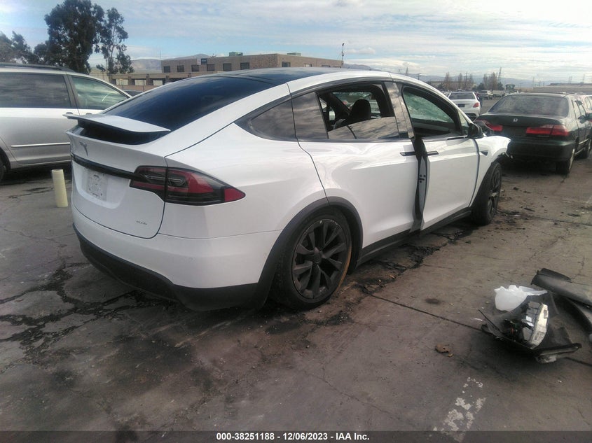VIN 7SAXCBE61NF329624 2022 TESLA MODEL X