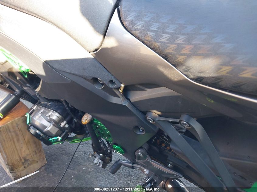 2014 KAWASAKI ZR1000 G - JKAZRCG14EA000673