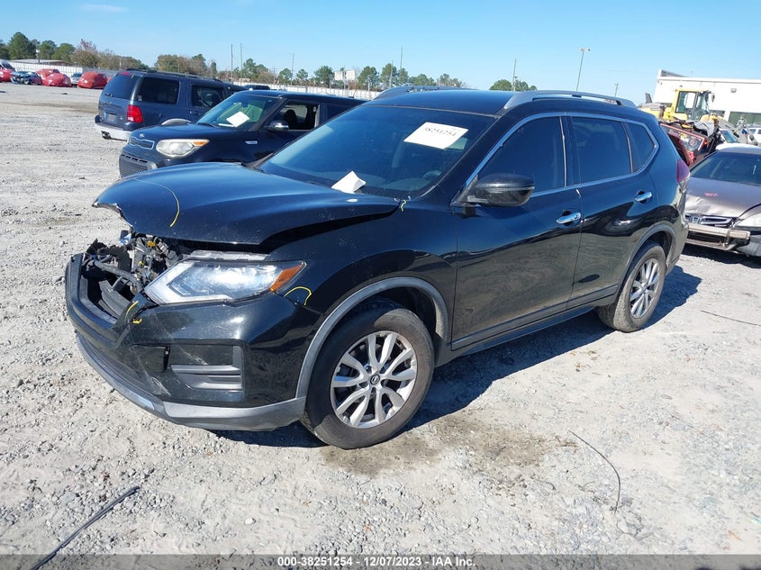 VIN KNMAT2MT4JP584892 2018 NISSAN ROGUE S/SV