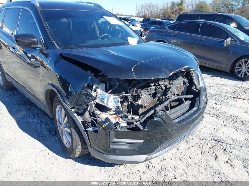 VIN KNMAT2MT4JP584892 2018 NISSAN ROGUE S/SV