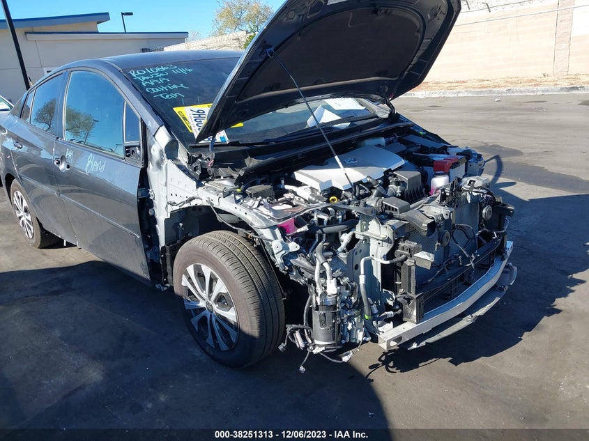 VIN JTDKAMFP7N3211686 2022 TOYOTA PRIUS PRIME LE/XLE/LIMITED