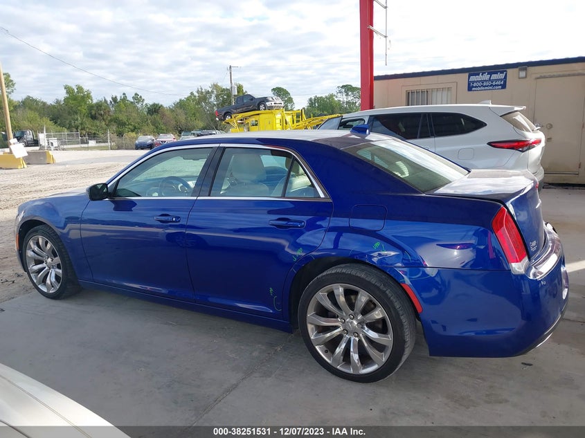 VIN 2C3CCAAGXLH172093 2020 CHRYSLER 300 TOURING