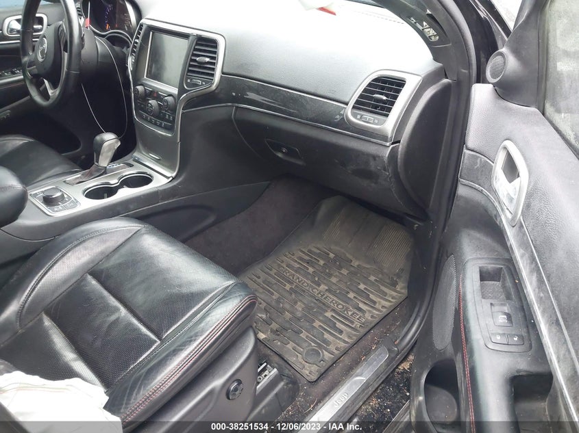VIN 1C4RJFLG2HC905561 2017 JEEP GRAND CHEROKEE TRAILHAWK