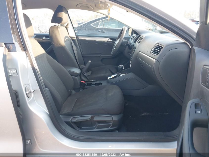 2016 VOLKSWAGEN JETTA 1.4T SE - 3VWD67AJ8GM326391