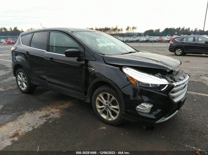 2017 FORD ESCAPE SE - 1FMCU9GDXHUC03864