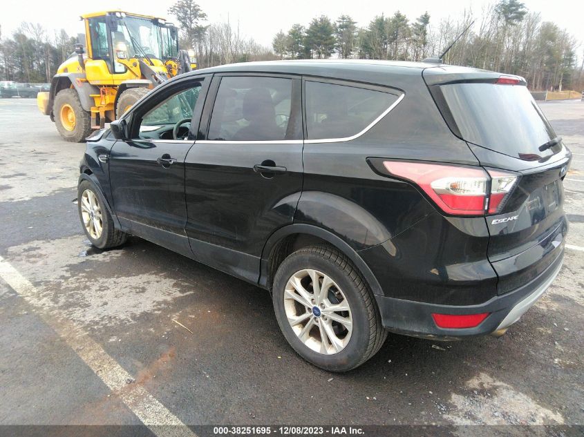 2017 FORD ESCAPE SE - 1FMCU9GDXHUC03864