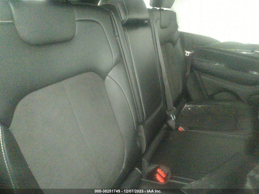 VIN 1C4RJHAG3PC515551 2023 JEEP GRAND CHEROKEE LAREDO/ALTITUDE