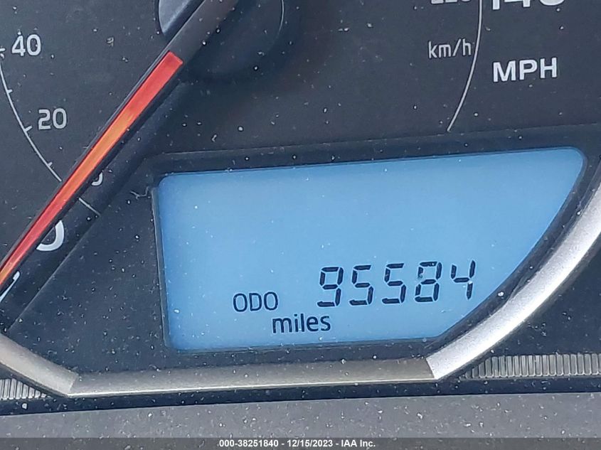 2015 TOYOTA RAV4 XLE - JTMWFREVXFJ053101
