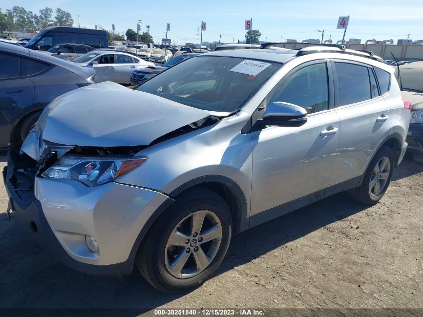 2015 TOYOTA RAV4 XLE - JTMWFREVXFJ053101