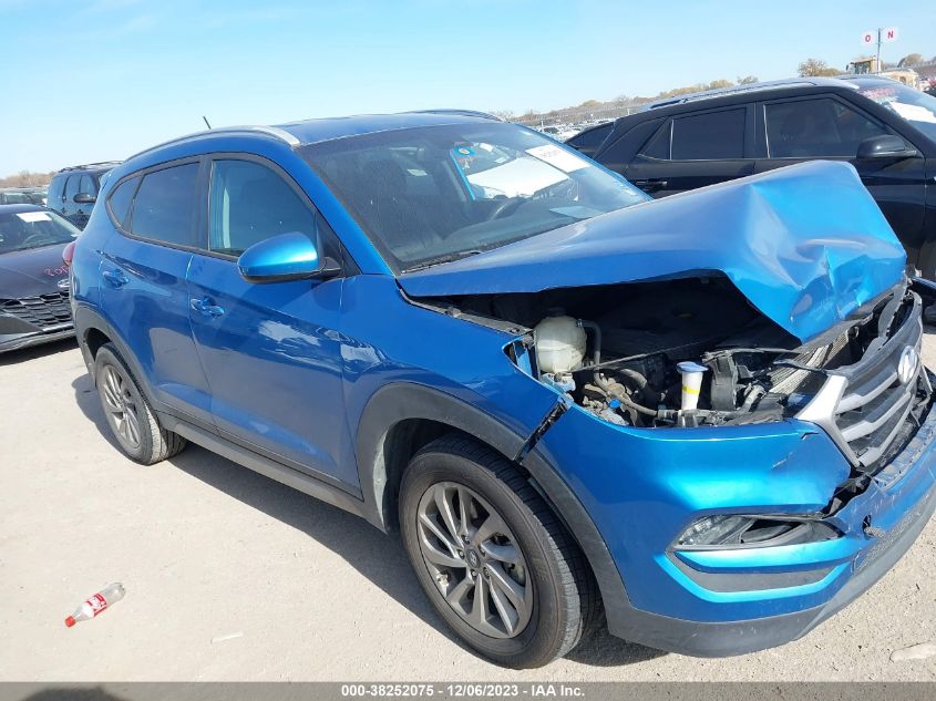 2017 HYUNDAI TUCSON SE - KM8J33A42HU389836