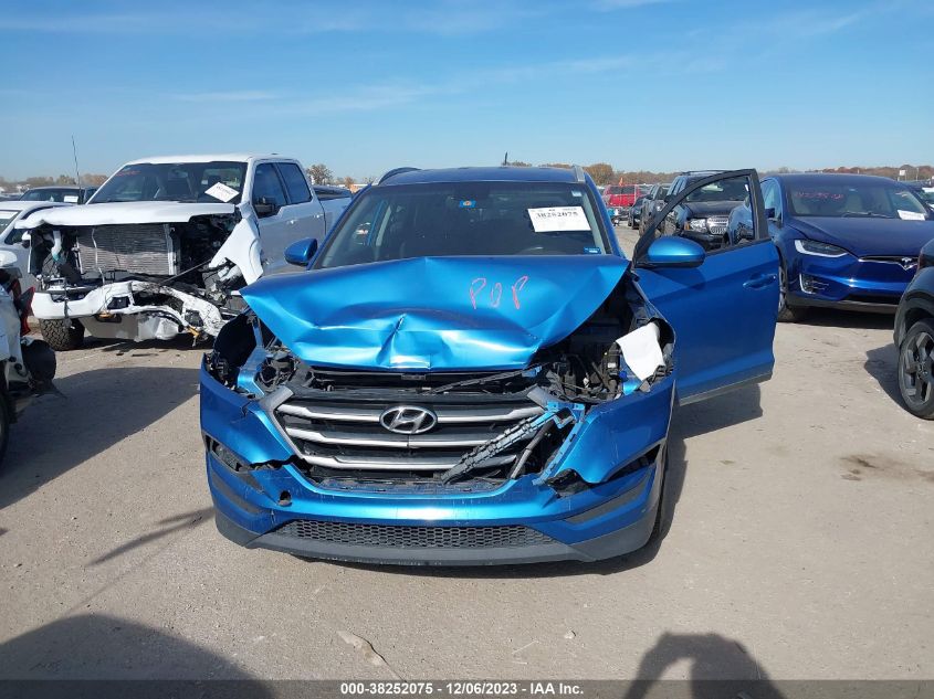 2017 HYUNDAI TUCSON SE - KM8J33A42HU389836