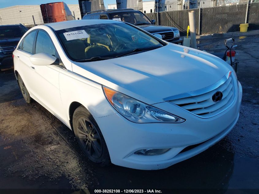 2013 HYUNDAI SONATA GLS - 5NPEB4AC9DH735990