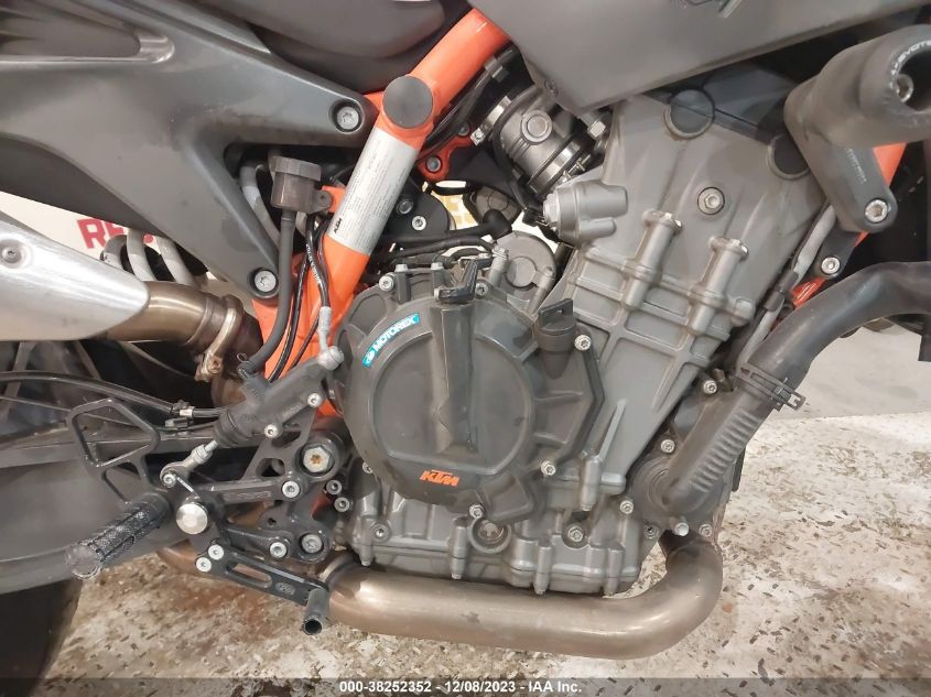 2020 KTM 890 DUKE R - VBKTU9400LM800390