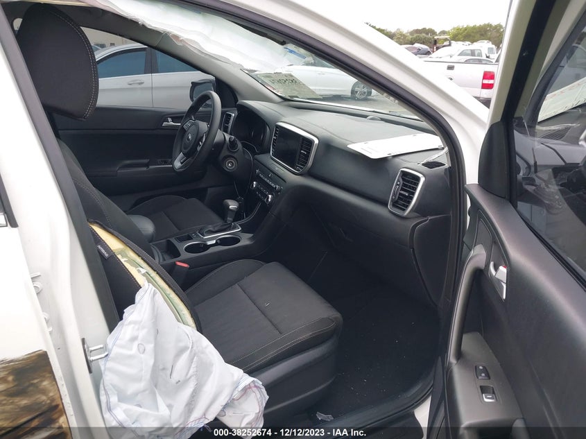 VIN KNDPM3AC6M7943472 2021 KIA SPORTAGE LX