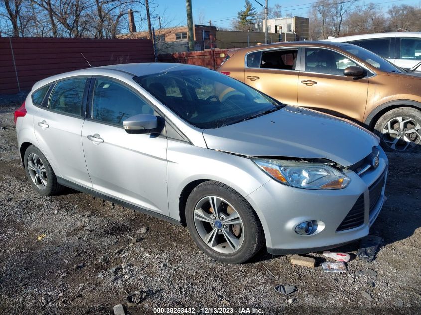 2014 FORD FOCUS SE - 1FADP3K22EL305010