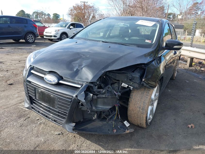 2013 FORD FOCUS TITANIUM - 1FADP3N25DL381881