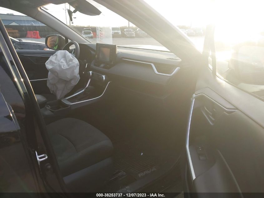 2019 TOYOTA RAV4 LE - 2T3F1RFV3KC025831