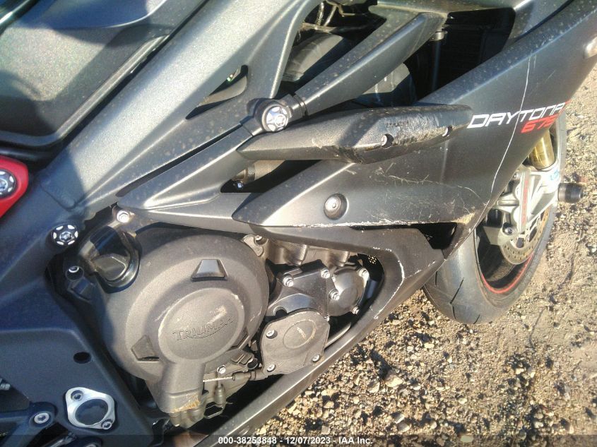 2016 TRIUMPH MOTORCYCLE DAYTONA 675R ABS - SMTA02YK4GJ735110