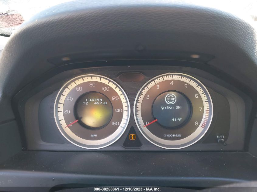 2013 VOLVO XC70 T6 - YV4902BZ1D1163638