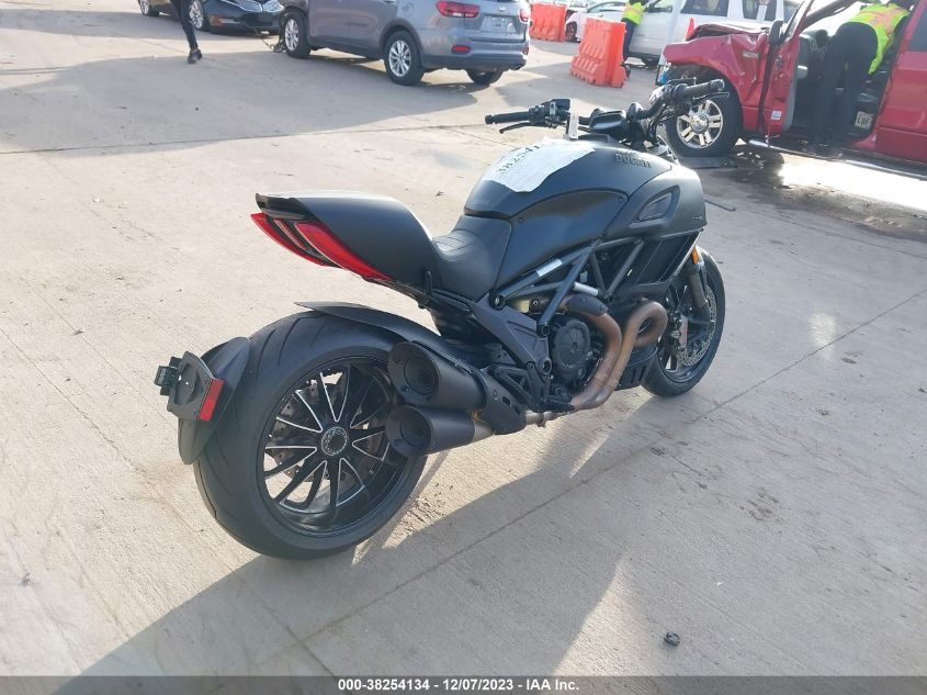 2018 DUCATI DIAVEL ZDM13BSW8JB029913