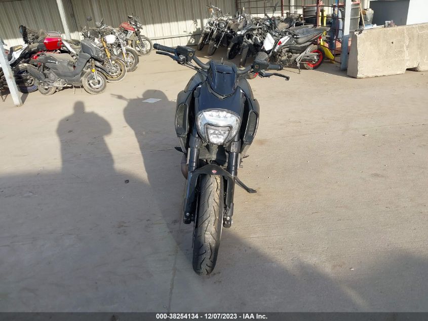 2018 DUCATI DIAVEL ZDM13BSW8JB029913