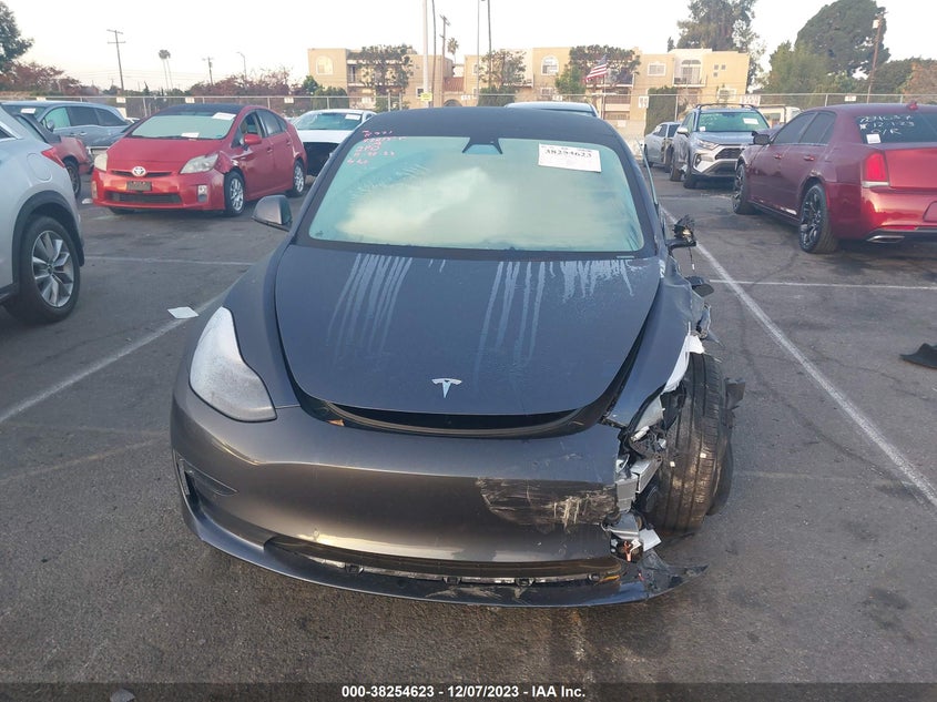 VIN 5YJ3E1EB6NF137581 2022 TESLA MODEL 3