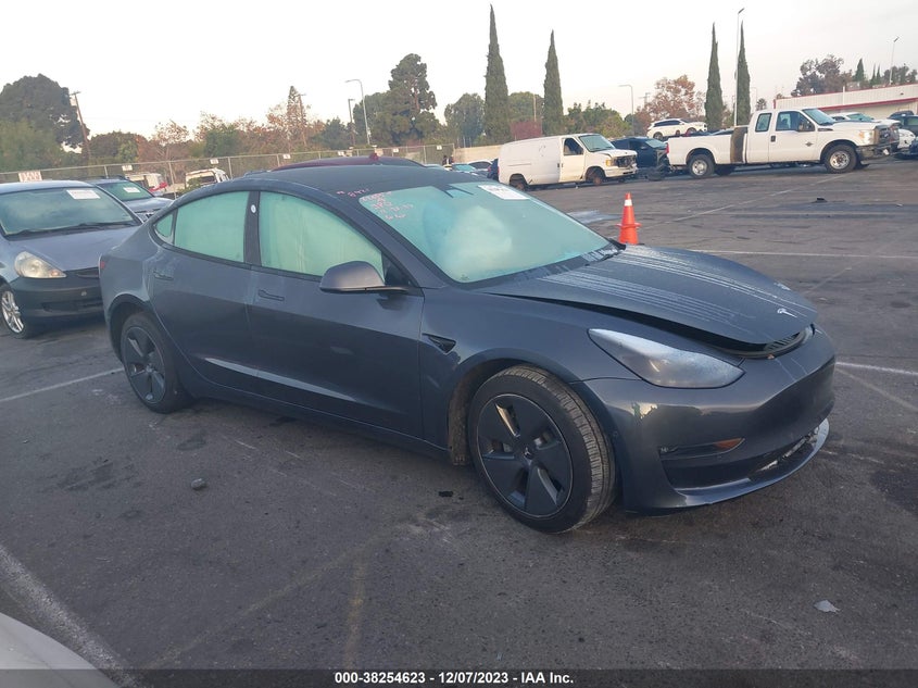 VIN 5YJ3E1EB6NF137581 2022 TESLA MODEL 3