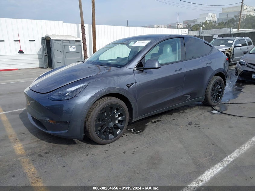 VIN 7SAYGDEE5PF863112 2023 TESLA MODEL Y AWD/LONG RANGE DUAL MOTOR ALL-WHEEL DRIVE
