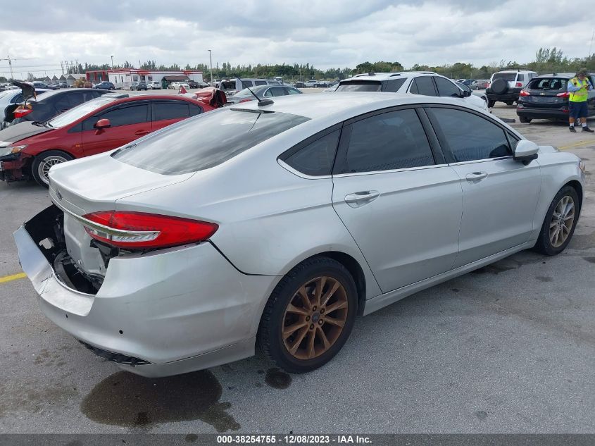 2017 FORD FUSION SE - 3FA6P0H76HR377599