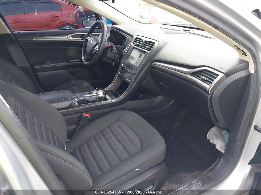 2017 FORD FUSION SE - 3FA6P0H76HR377599