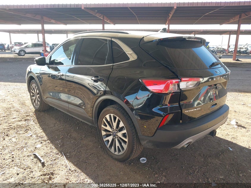 VIN 1FMCU9J97LUB24956 2020 FORD ESCAPE TITANIUM