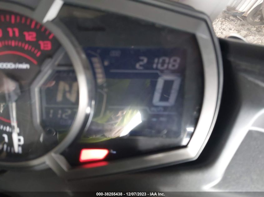2019 KAWASAKI EX650 J - JKAEXEJ19KDA03493