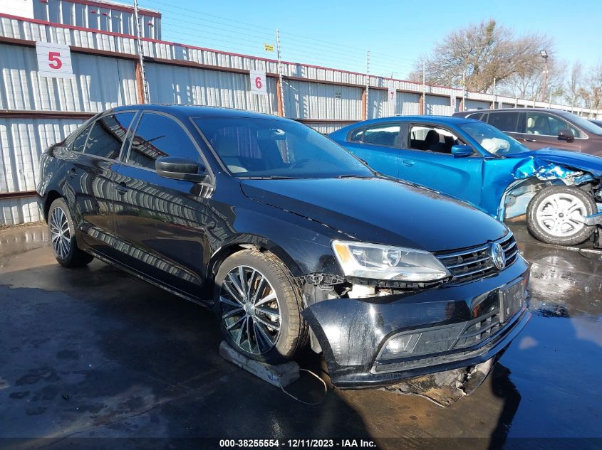 2016 VOLKSWAGEN JETTA SPORT - 3VWD17AJ4GM238629
