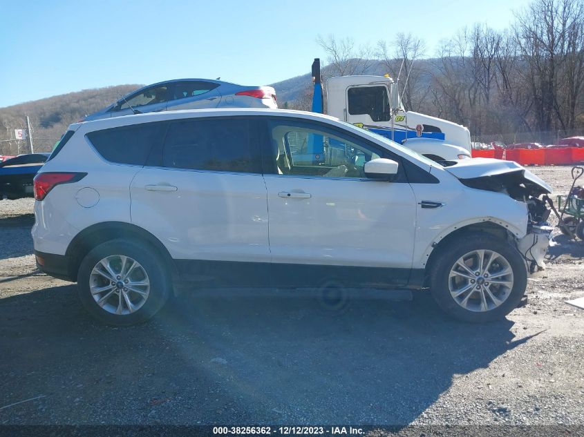 2019 FORD ESCAPE SE - 1FMCU9GD5KUB21922