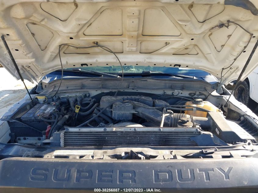 2015 FORD F-350 CHASSIS XL 1FDBF3E66FEC83291