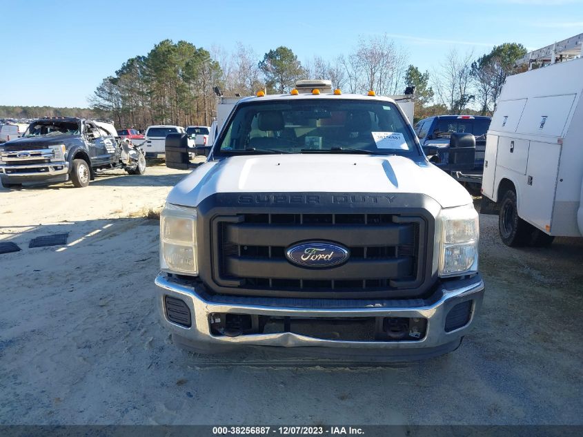 2015 FORD F-350 CHASSIS XL 1FDBF3E66FEC83291