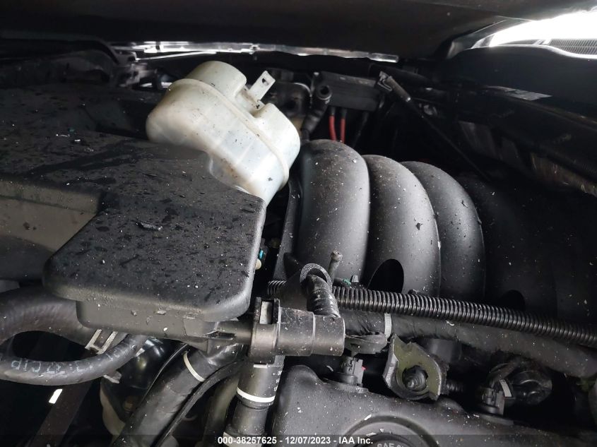 2015 CHEVROLET SILVERADO 1500 1LT - 1GCVKREC1FZ164577