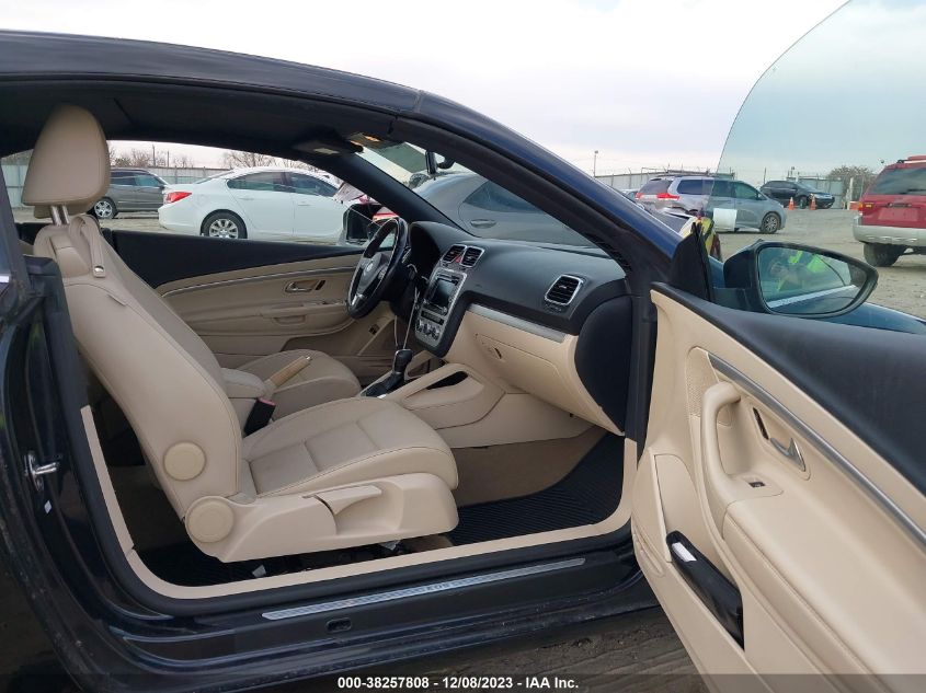 2013 VOLKSWAGEN EOS KOMFORT WVWBW8AH2DV008586