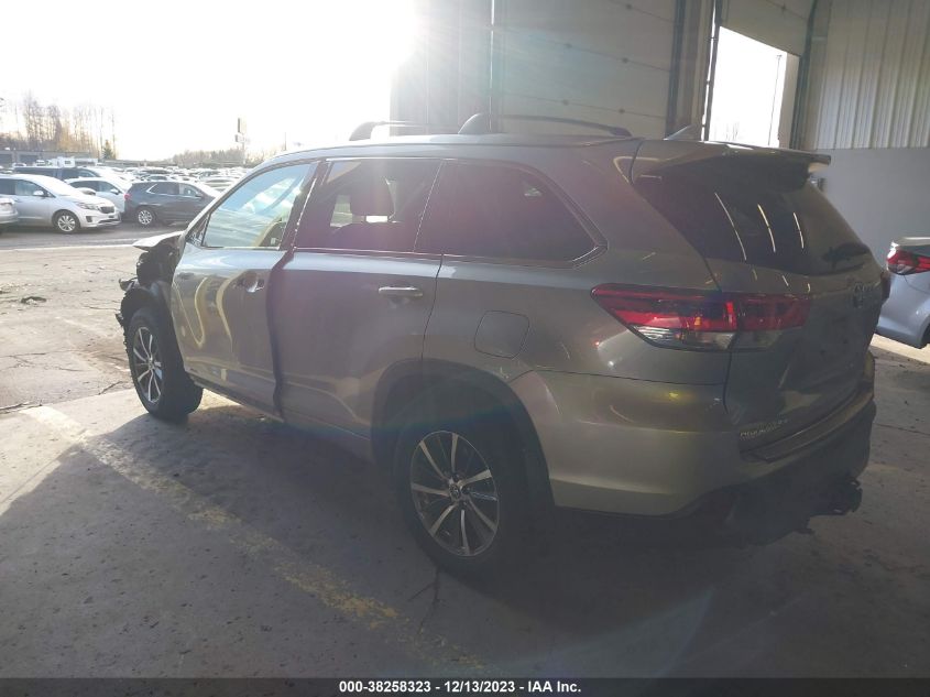 2017 TOYOTA HIGHLANDER HYBRID XLE - 5TDJGRFH1HS021613