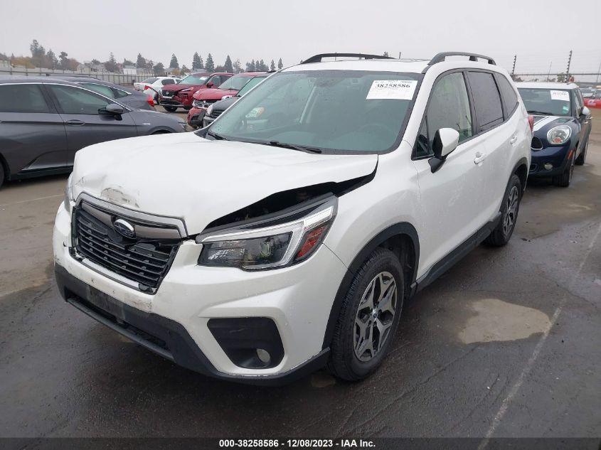 2021 SUBARU FORESTER PREMIUM - JF2SKAJC6MH470317