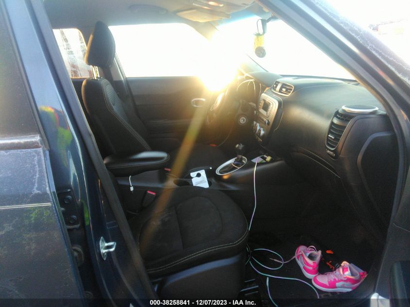 2015 KIA SOUL + - KNDJP3A58F7224211