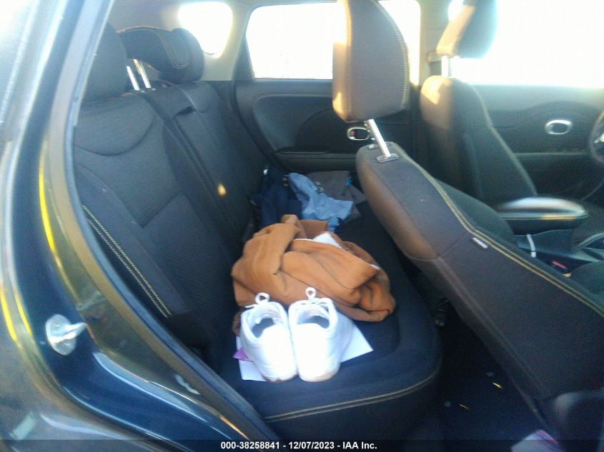 2015 KIA SOUL + - KNDJP3A58F7224211