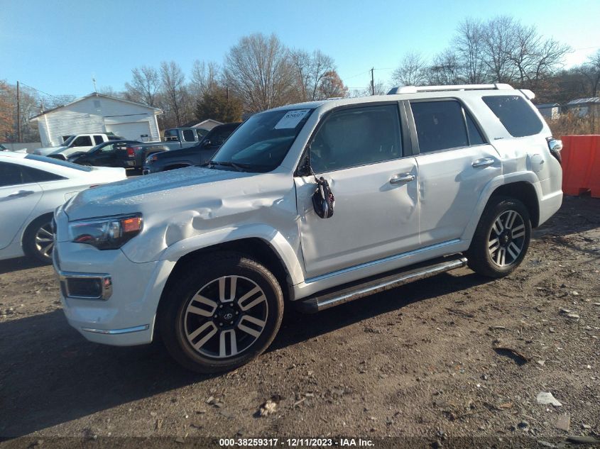 2018 TOYOTA 4RUNNER SR5 PREM/LTDL/TRAIL/TRD - JTEBU5JR9J5511360