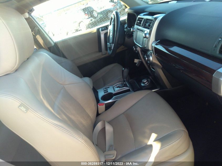 2018 TOYOTA 4RUNNER SR5 PREM/LTDL/TRAIL/TRD - JTEBU5JR9J5511360