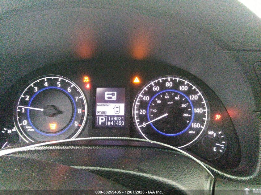 2015 INFINITI Q40 BASE (A7) (EOP FEBRUARY 2015) JN1CV6AR7FM520277