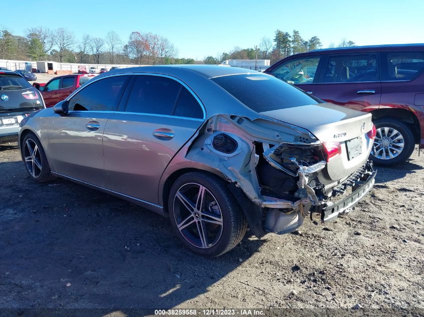 2021 MERCEDES-BENZ A 220 4MATIC - W1K3G4FB2MJ282639